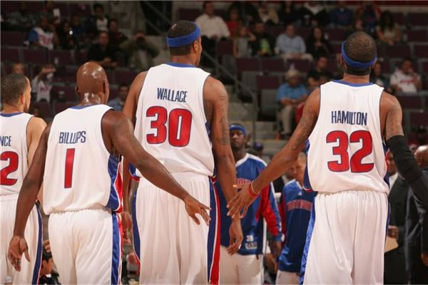 三人组创造 三人组创造