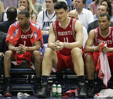 手递手中 手递手中